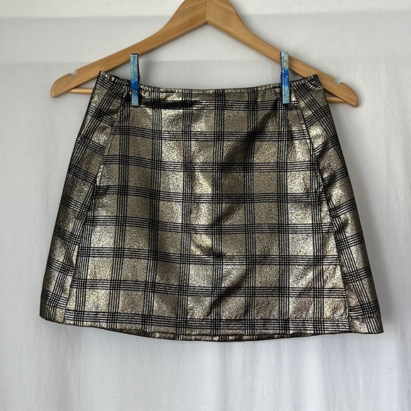 XS Black and Gold Plaid Urban Outfitters Mini Skirt - Picture 1 of 5
